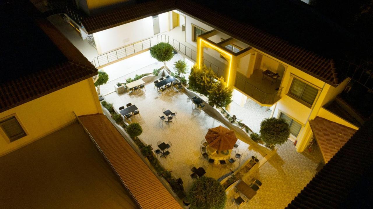 Nagas Hotel & Restaurant At Historical Part Of Nicosia Exterior foto